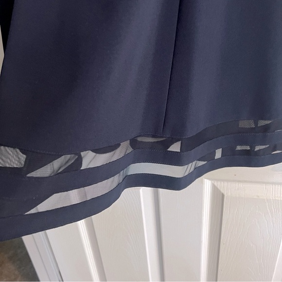 Calvin Klein navy blue dress w/ sleeves, size 8 - Picture 3 of 8